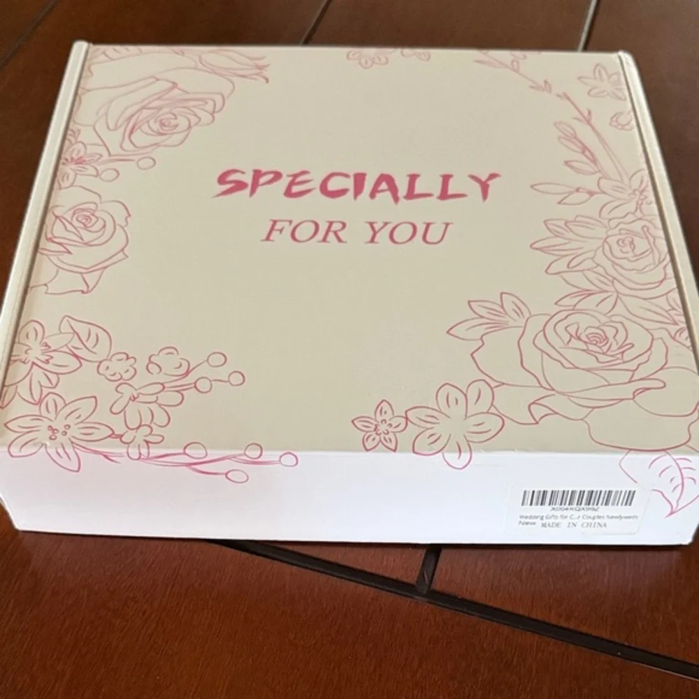 Specially for you, Boxed set of two white frames.